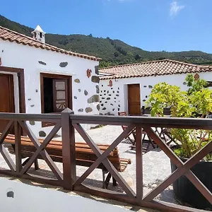 https://casa-tio-manuel.in-canary-islands.com